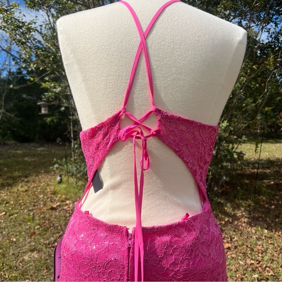 NWT City Studios Fuchsia Sequined Gown Size 11 Juniors - Picture 9 of 15